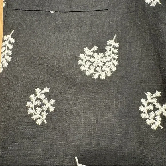 🌟ELIE TAHARI🌟 FLORAL EMBROIDERED WIDE LEG LINEN PANT BLACK / WHITE SZ 8 - Picture 3 of 7
